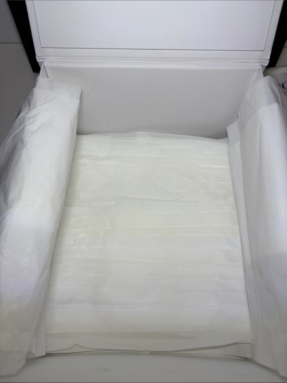 Dior Empty White Box - Picture 8 of 12